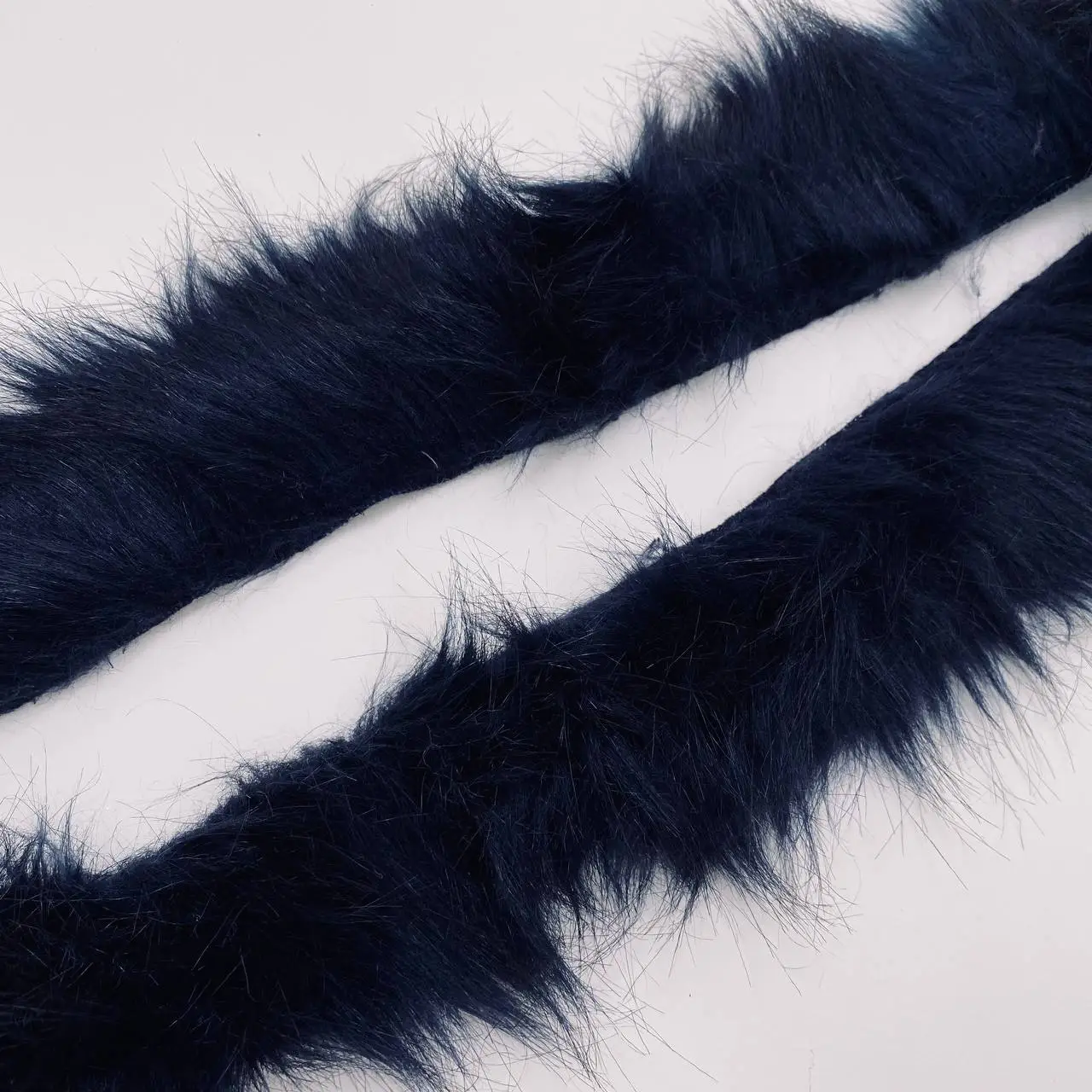 סרט פרווה כחול כהה