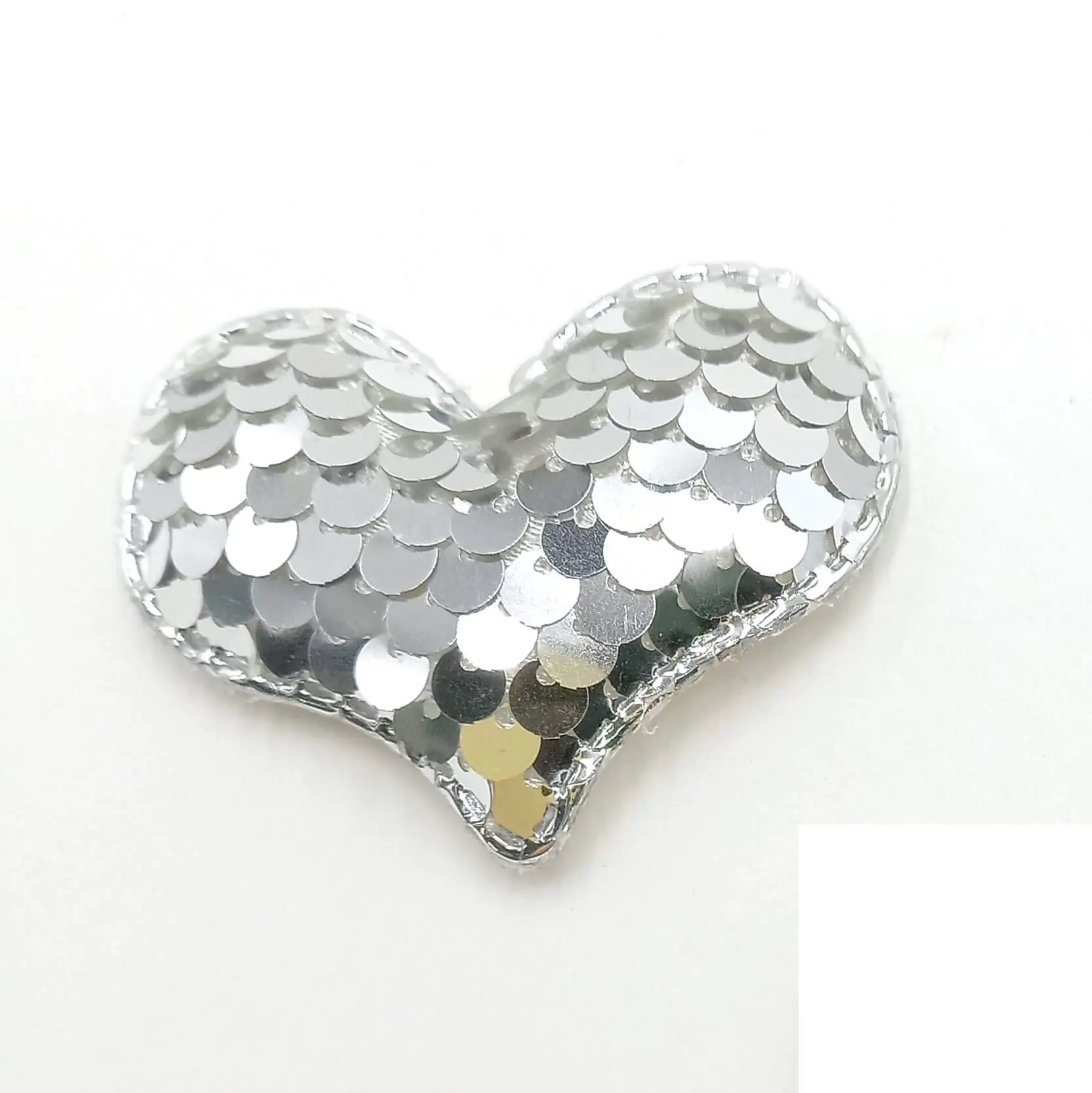 פונפון לב פייטים כסף