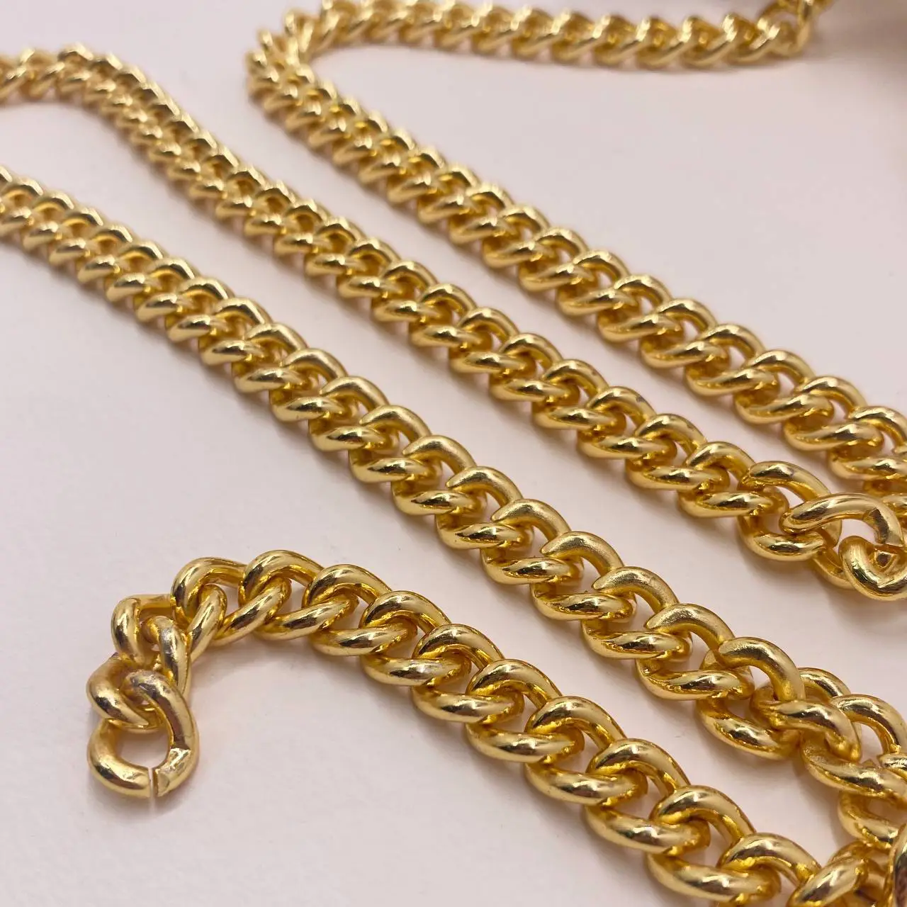 שרשרת זהב צהוב 1