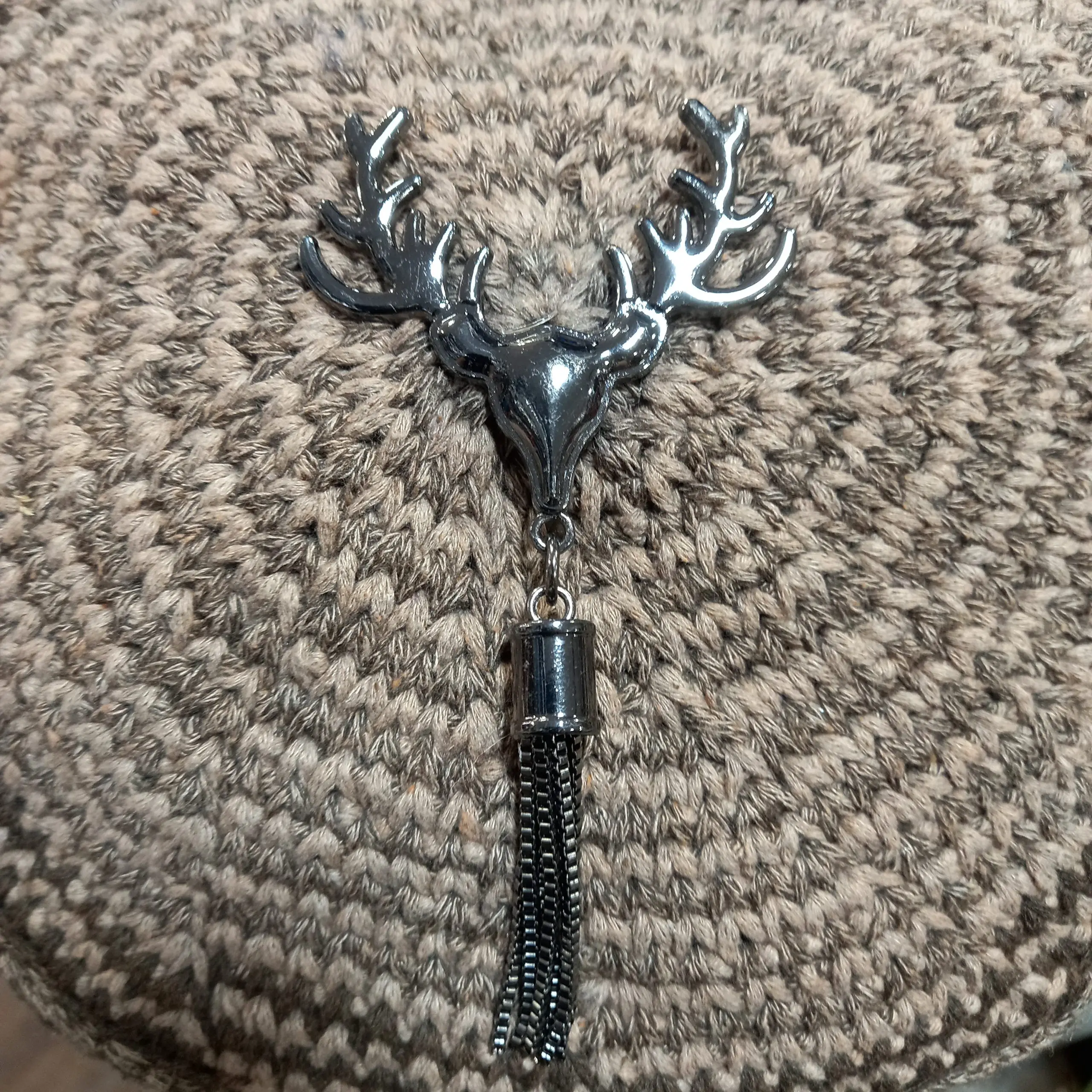 ⁦תליון נעיצה איל מושחר⁩ – תמונה ⁦2⁩