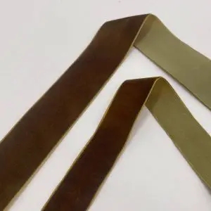 סרט קטיפה חום זית - 4-סמ