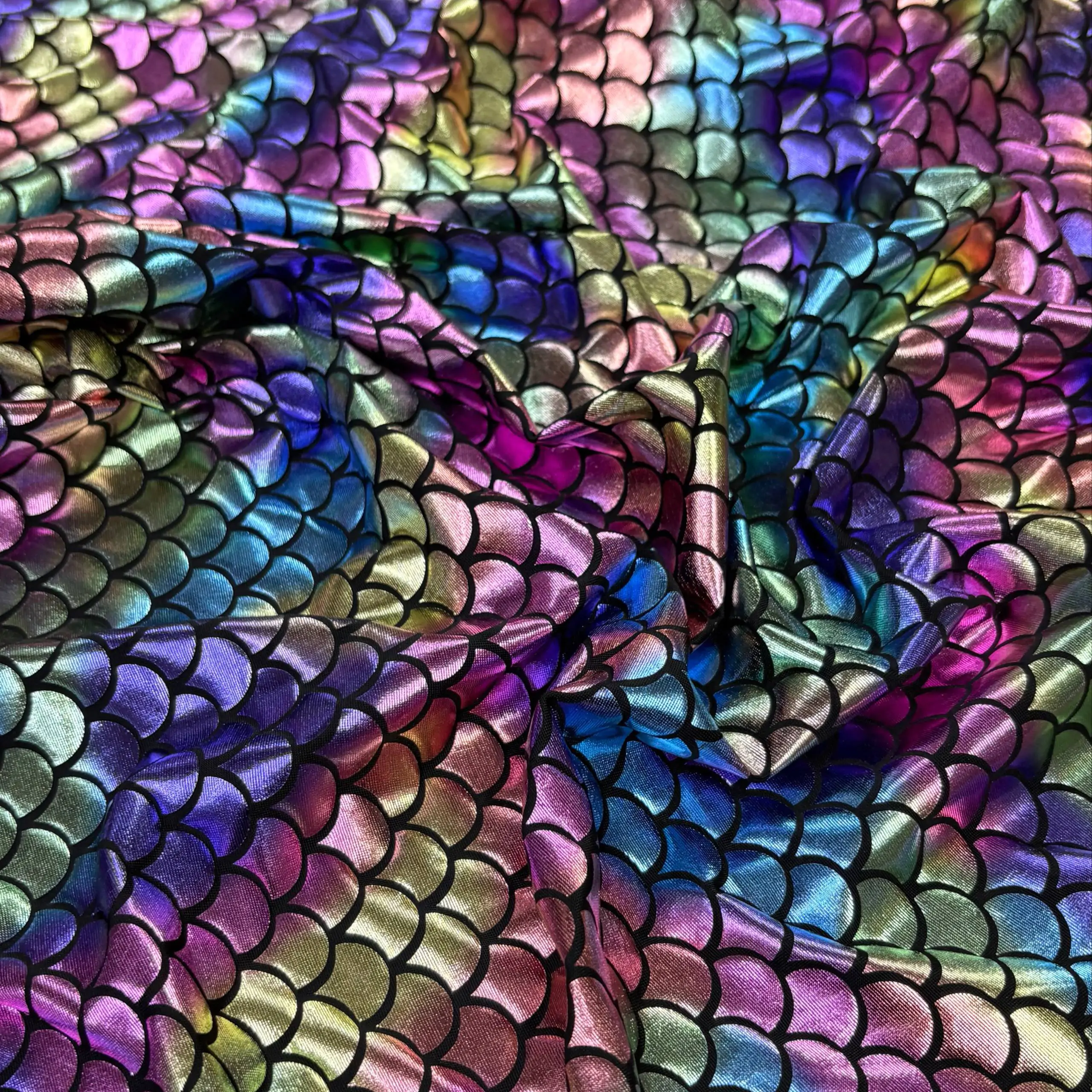 ⁦בד למה לייקרה קשקשים צבעוני⁩ – תמונה ⁦3⁩