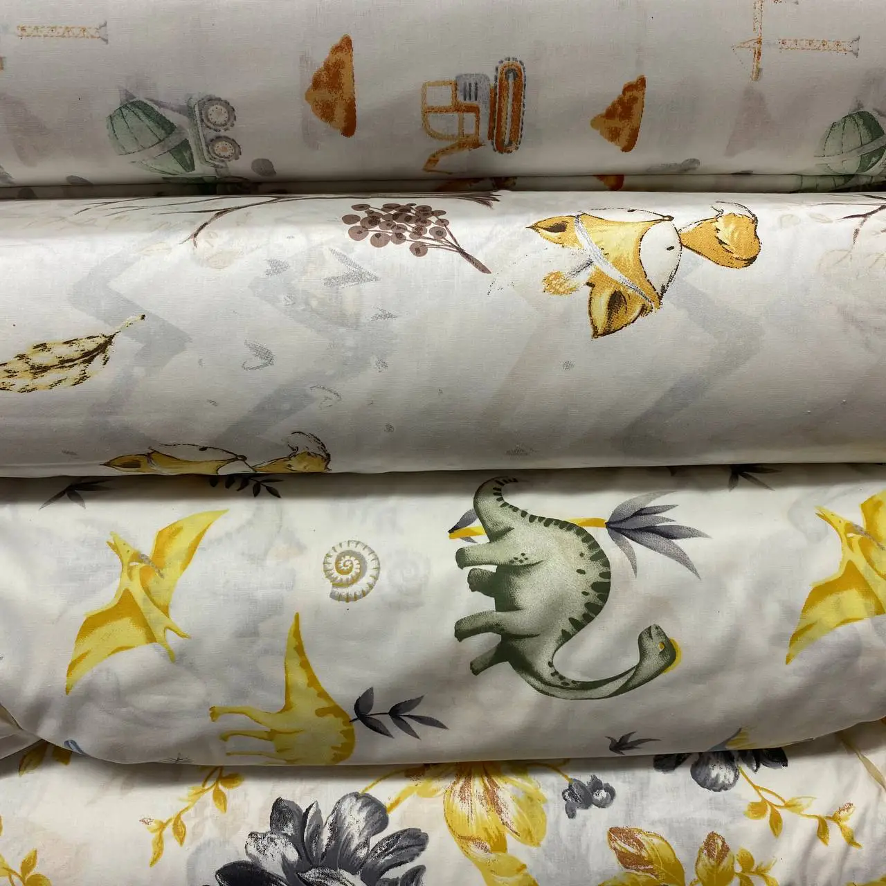 ⁦בד כותנה רוחב 2.40 טרקטורים על רקע לבן⁩ – תמונה ⁦5⁩