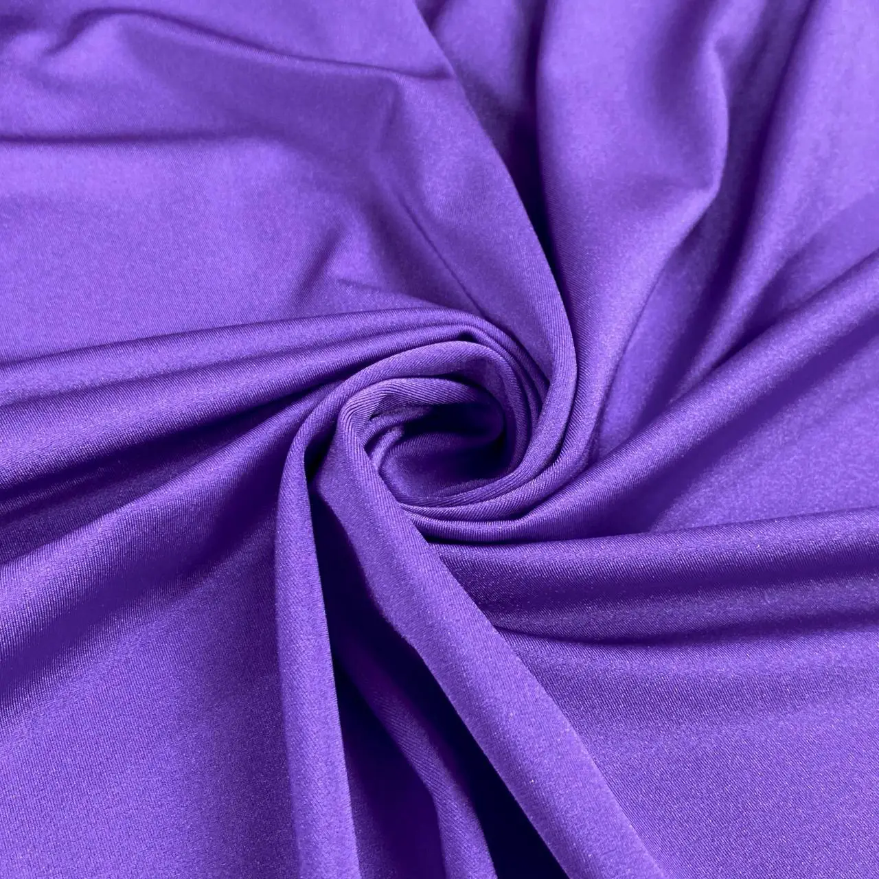 ⁦בד מדונה/אופרה סגול⁩ – תמונה ⁦2⁩