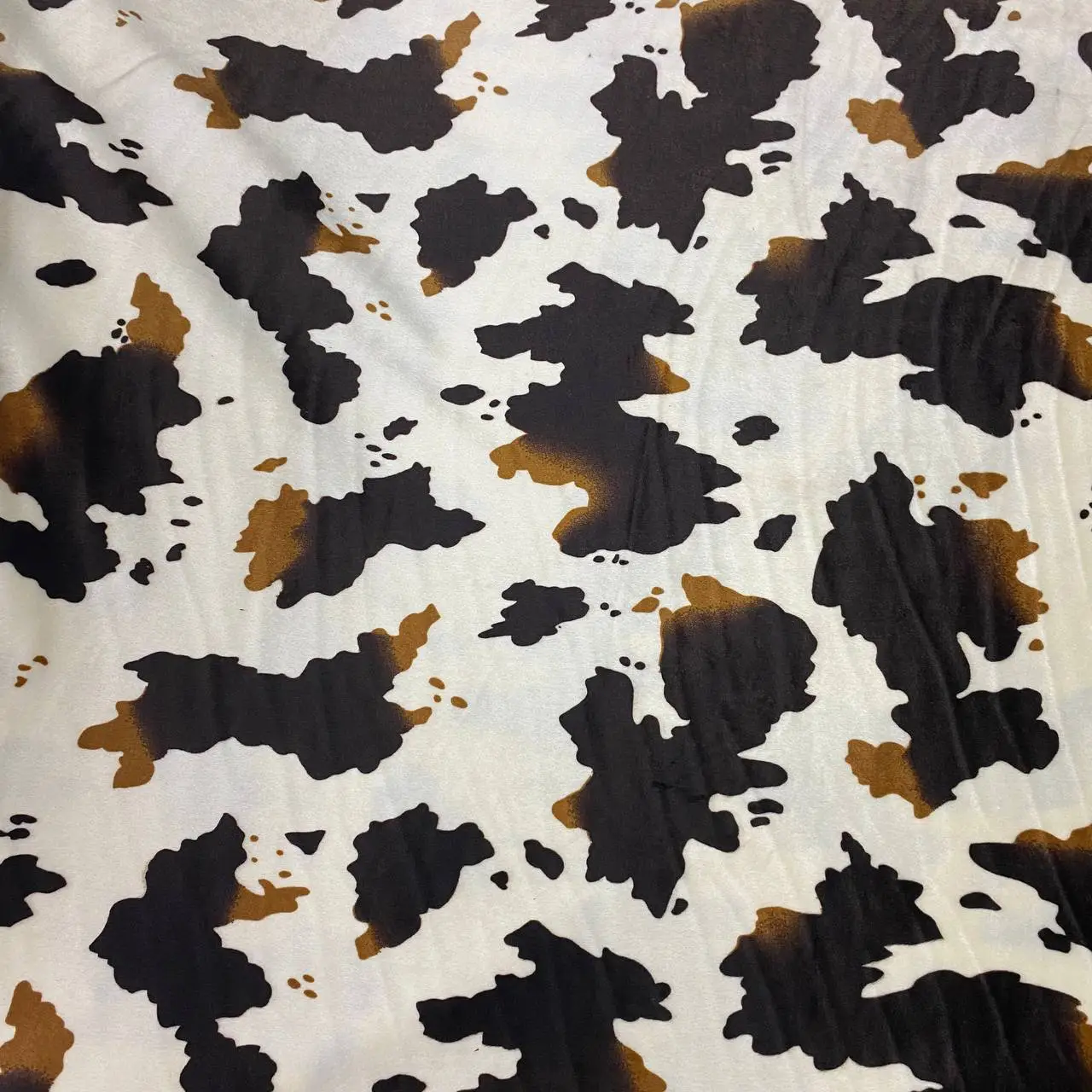 ⁦בד פרווה פרה חום על שמנת⁩ – תמונה ⁦3⁩