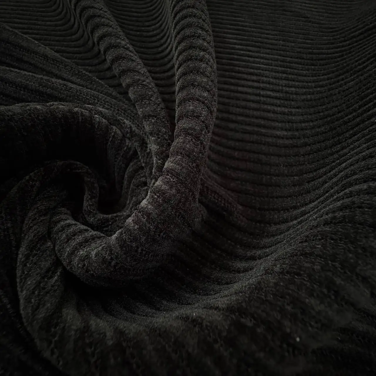 ⁦בד סריג פס קטיפתי שחור⁩ – תמונה ⁦2⁩